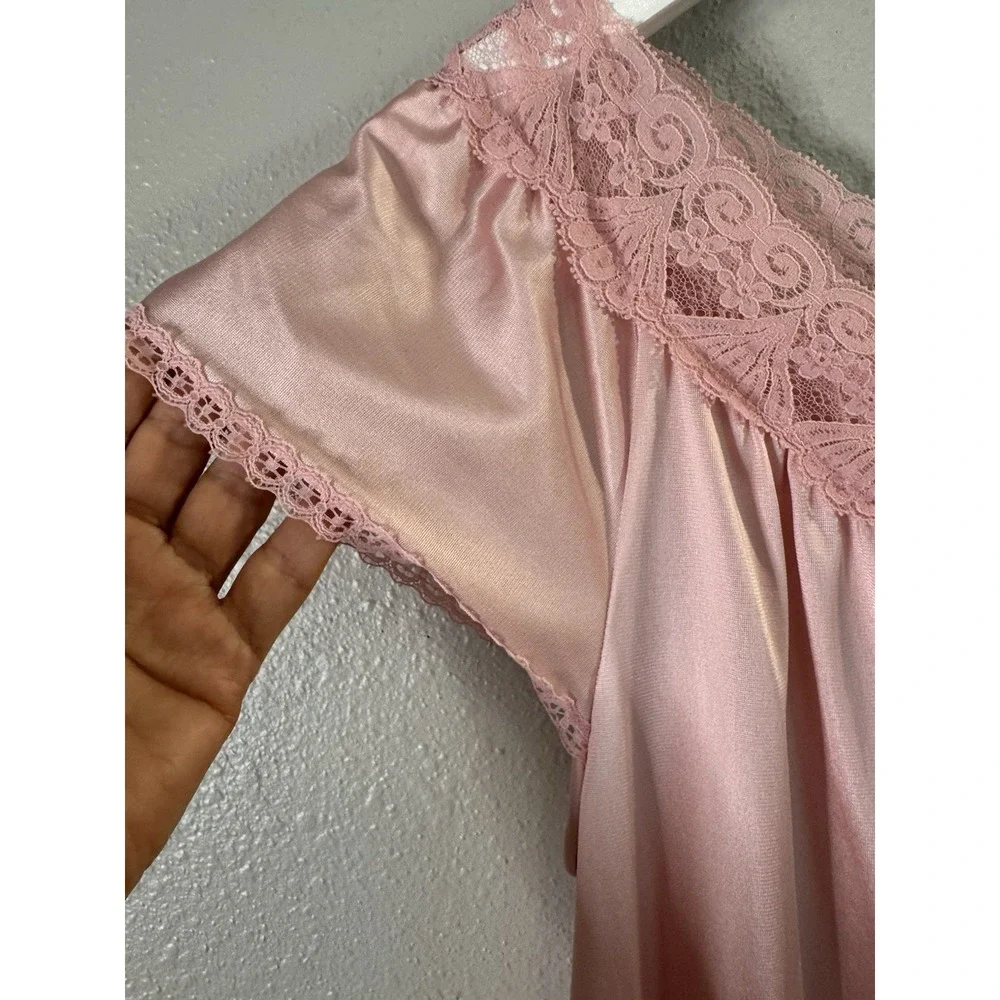 Vintage 70s Vanity Fair Pink Antron III Peignoir Nightgown Set Old Hollywood M
